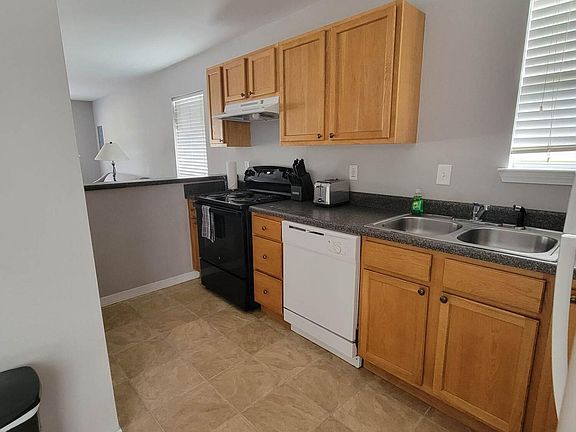 5th image of 253 Benachi Ave #253