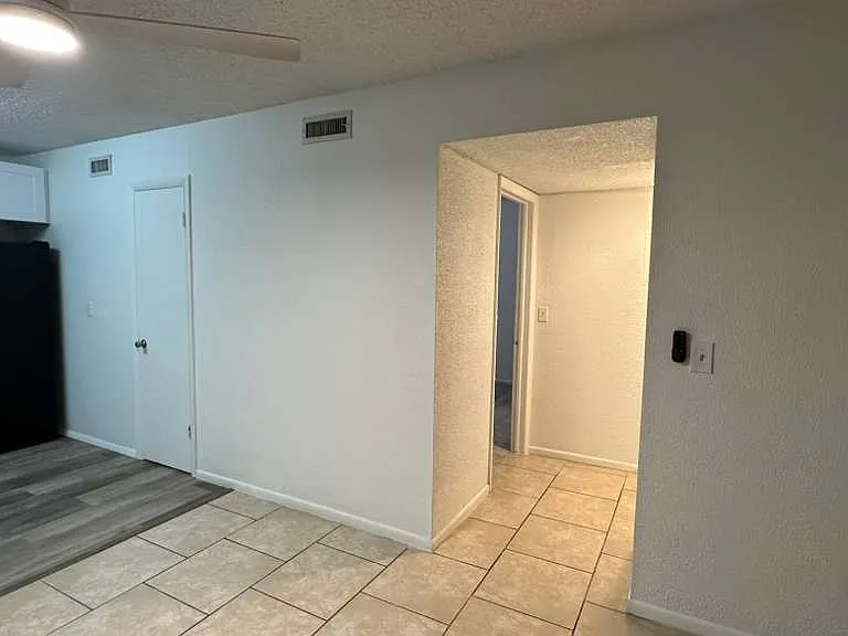 1000 Lake Of The Woods Blvd #H205 — Photo 6