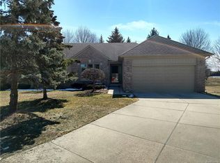 32775 N River Rd, Harrison township, MI 48045