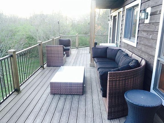 Large back deck overlooking yard