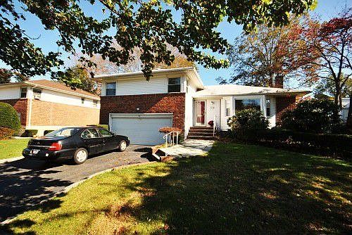 1st image of 42 Pasadena Dr