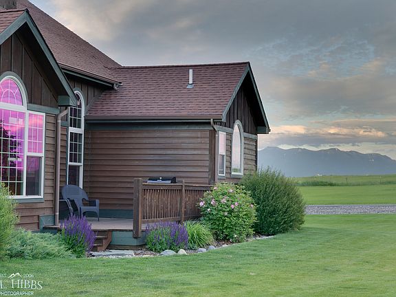 3rd image of 304 Stoneridge Dr