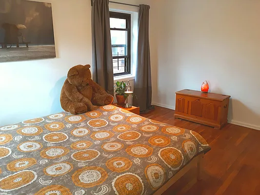 Sold by Gotham West Realty LLC | media 23