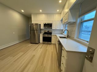 158 Holland St #A, Somerville, MA 02144