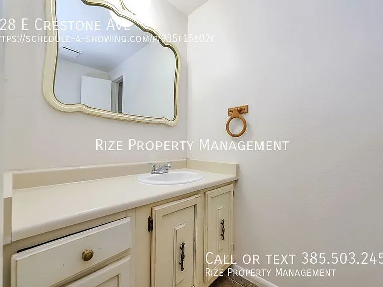 228 E Crestone Ave — Photo 4