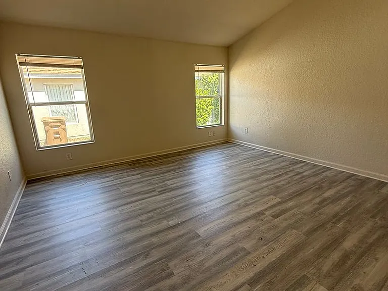 4095 SW 51st Ct — Photo 11