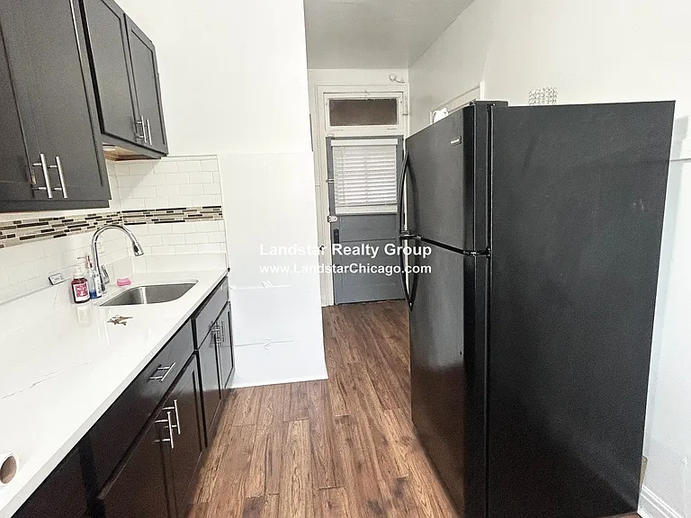 118 S Austin Blvd #1 — Photo 2