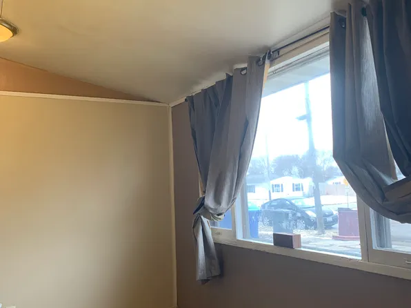 (undisclosed Address), Dekalb, IL 60115