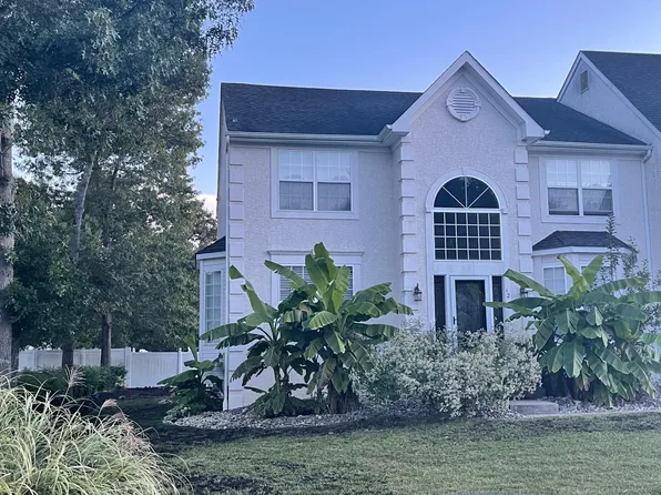 12 Thorobred Rd, Egg Harbor Township, NJ 08234