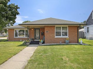 2103 33rd St, Kenosha, WI 53140