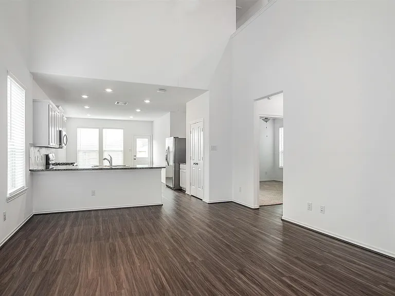 23741 Woodgreen Terrace Dr — Photo 6
