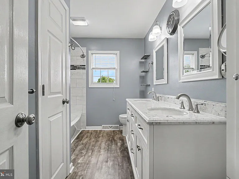335 Cindy Dr — Photo 21