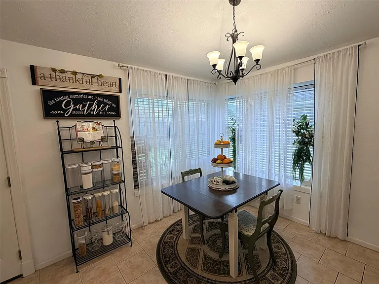 8602 Lazy Brook Ln — Photo 8