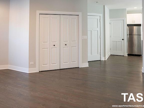 4th image of 1835 W Foster Ave #2