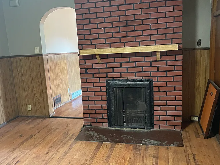 2354 Overbrook Ave — Photo 4