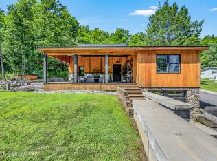 16 Colvin Rd, Benton, PA 18414
