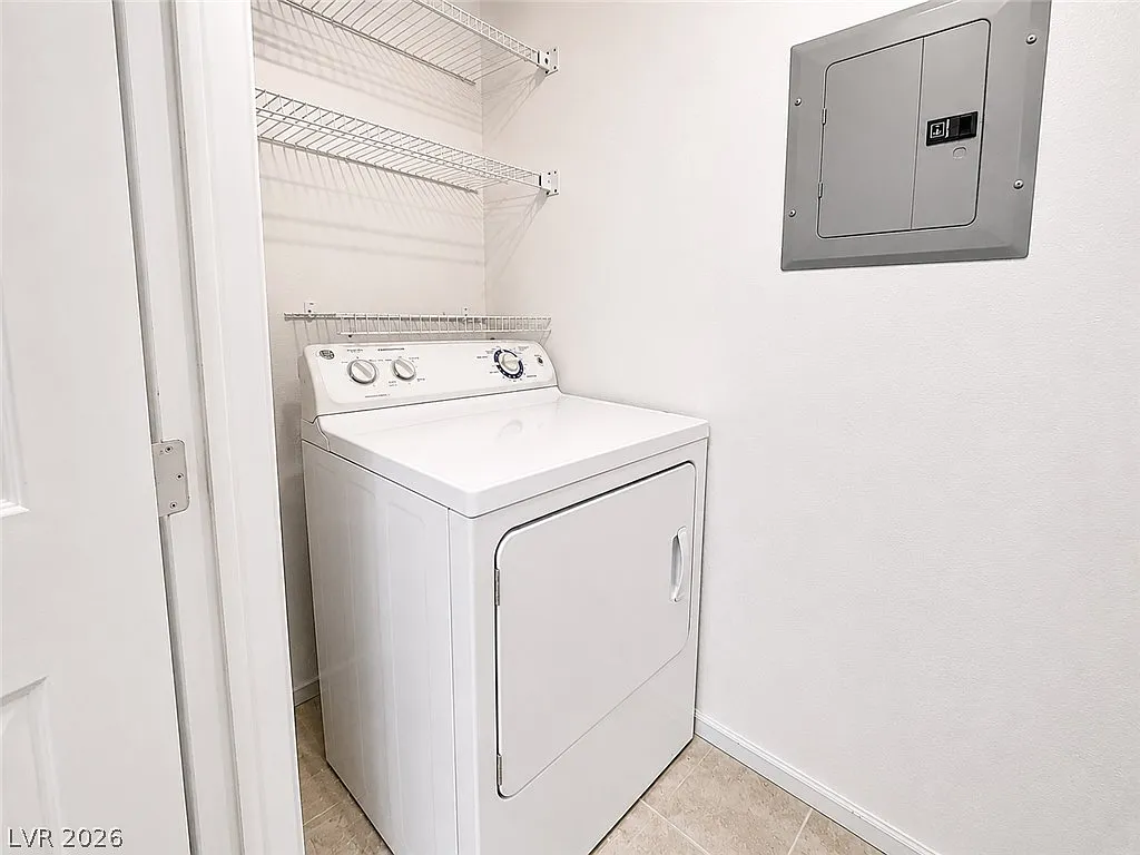 2 bed, 2.0 bath, 906 sqft, $1,600 — Photo 4