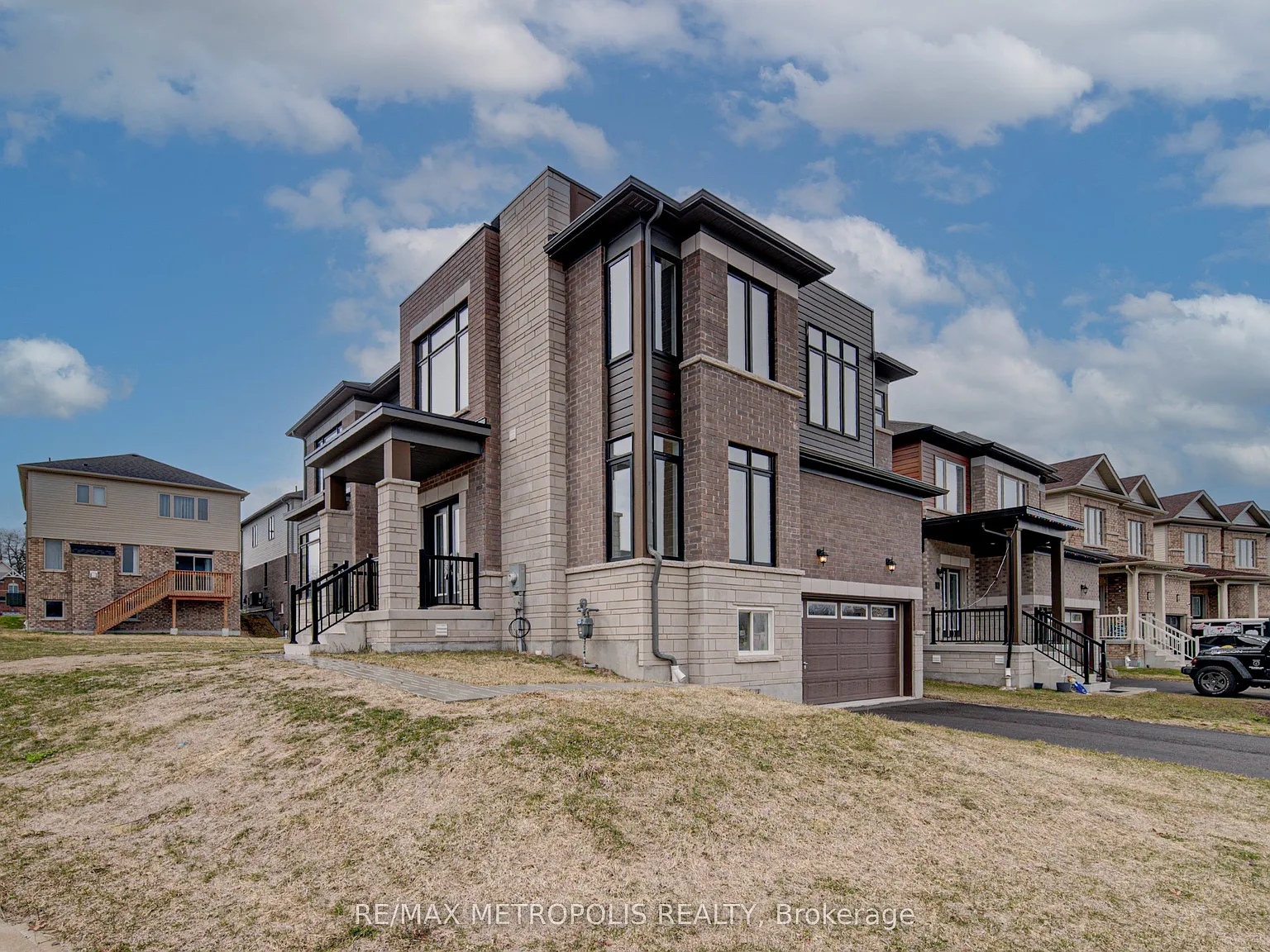 4 bed, $3,200 — Photo 3