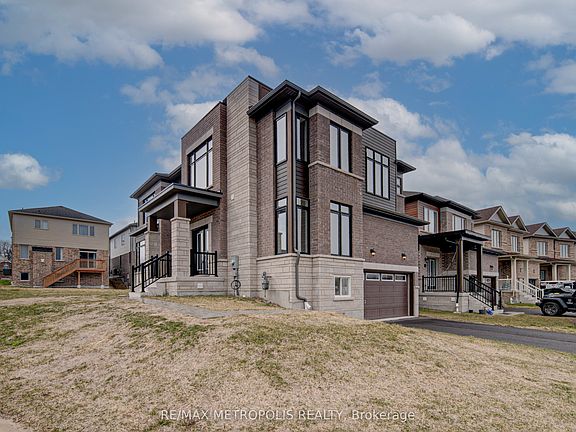 3rd image of 25 Heming St