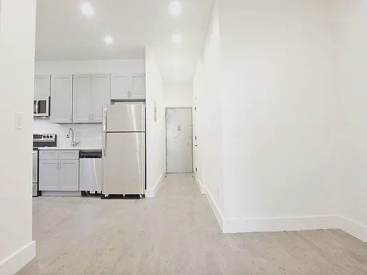 Rented by MAC Realty NY | media 15