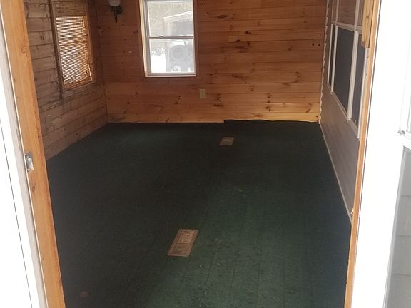 mud room/ 4 season porch