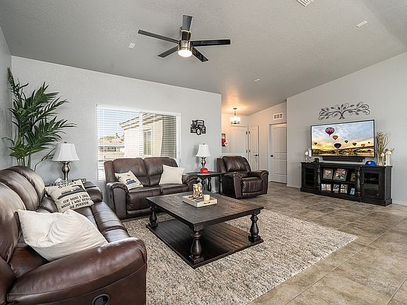 4th image of 2164 Otter Ln