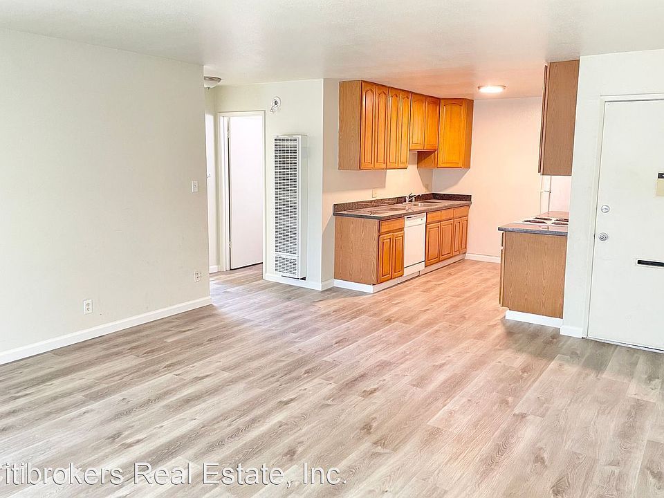 1st image of 759 Central Ave #10593618