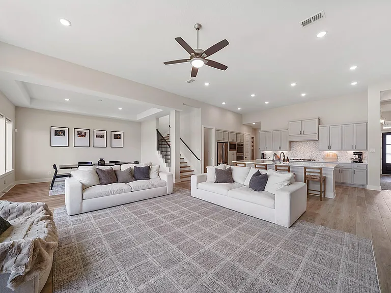 5802 Emerald Ranch Ln — Photo 16
