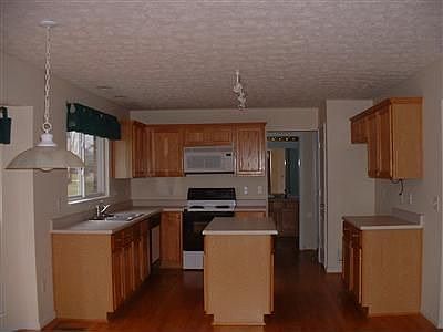 4th image of 1151 Hollowcreek Dr