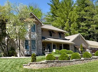 2001 Greenbrier Dr, Collinsville, IL