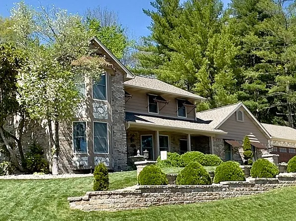 2001 Greenbrier Dr, Collinsville, IL 62234