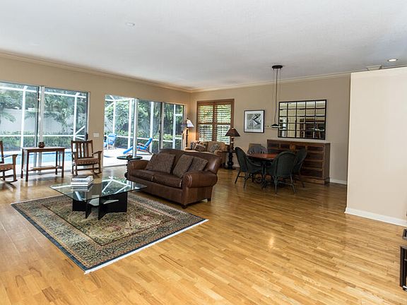 5th image of 8545 Wakefield Drive
