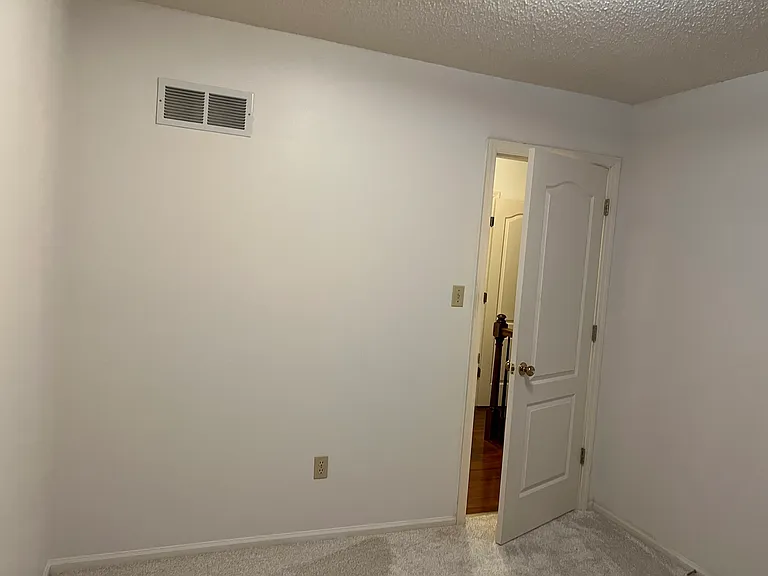 1862 Summitview Dr — Photo 45