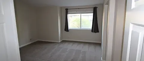 7425 Oxford Cir — Photo 15
