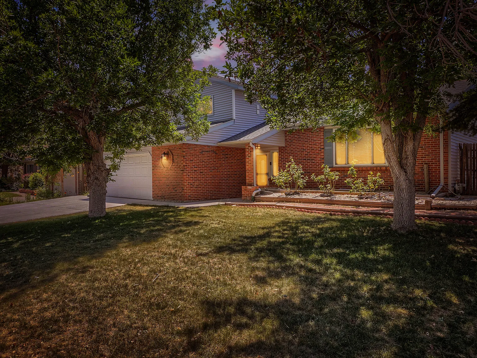 4 bed, 2300 sqft, $2,995 — Photo 1