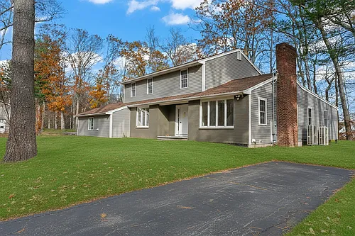 32 Laurel Ln Photo 1