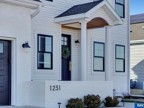5th image of 1231 N 102nd St