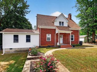 304 N Oak Ln, Waynesboro, VA 22980