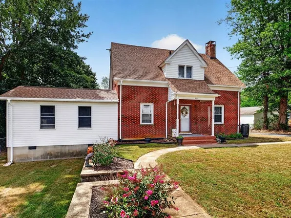 304 N Oak Ln, Waynesboro, VA 22980
