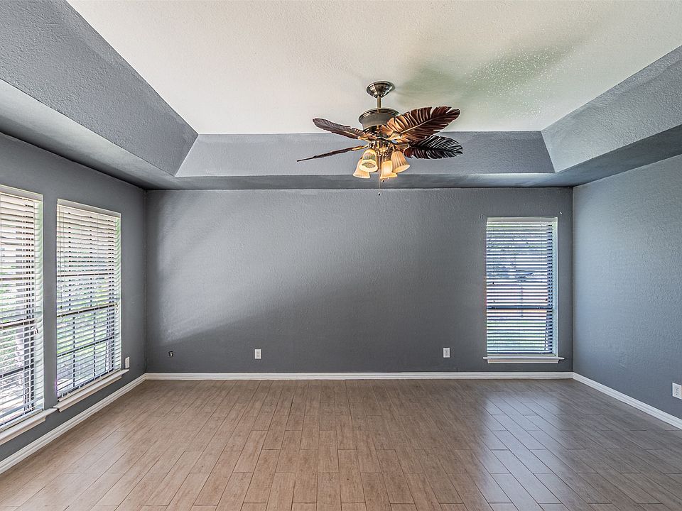 7th image of 8801 Sylvan Ct