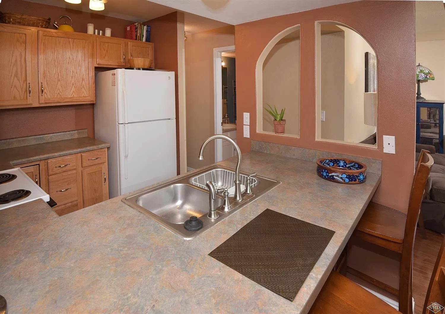 2 bed, 1000 sqft, $1,700 — Photo 3
