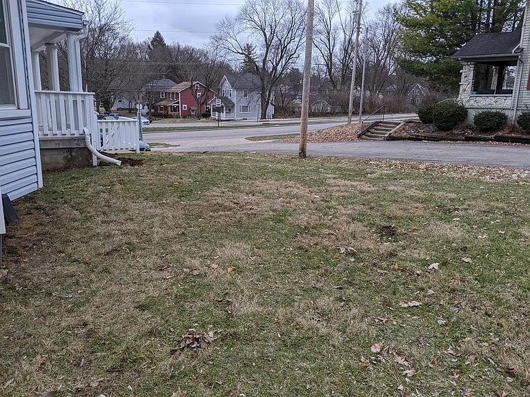 2443 S Dixie Dr — Photo 33