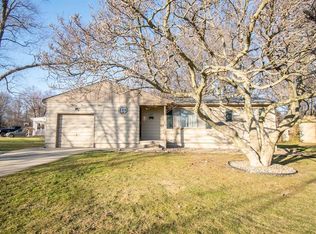 3395 Black Oak Ln, Youngstown, OH