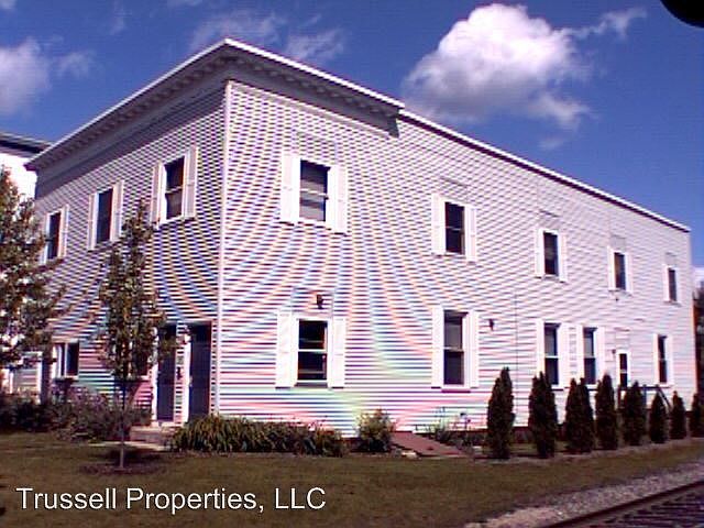 2nd image of 165 Woodford St APT 5
