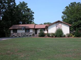 317 Ricky Dr, Dalton, GA 30721