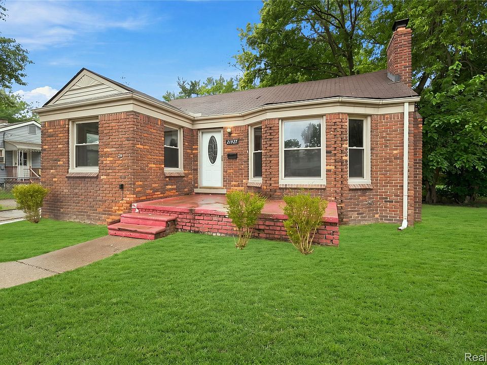 1st image of 21927 Curie Ave