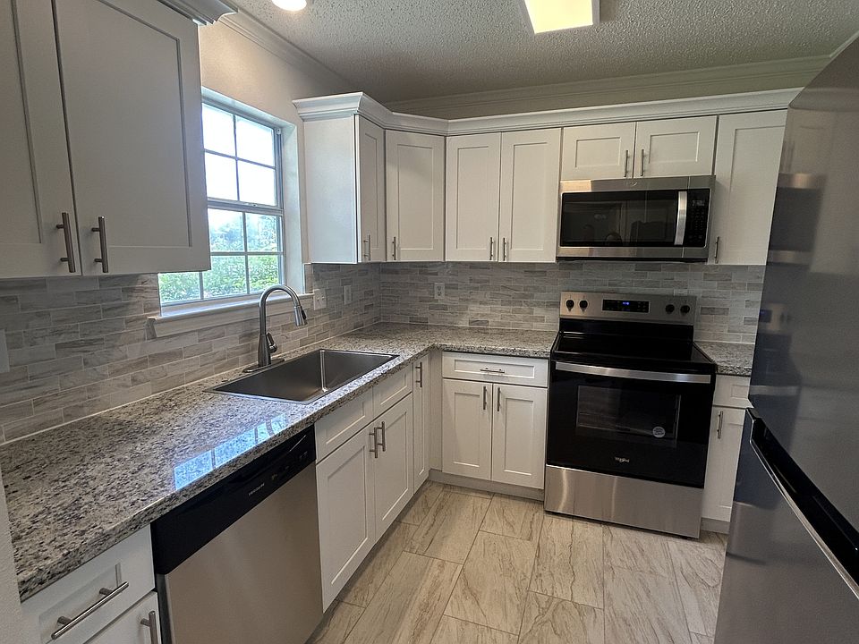 1st image of 177 16th St APT 1-C