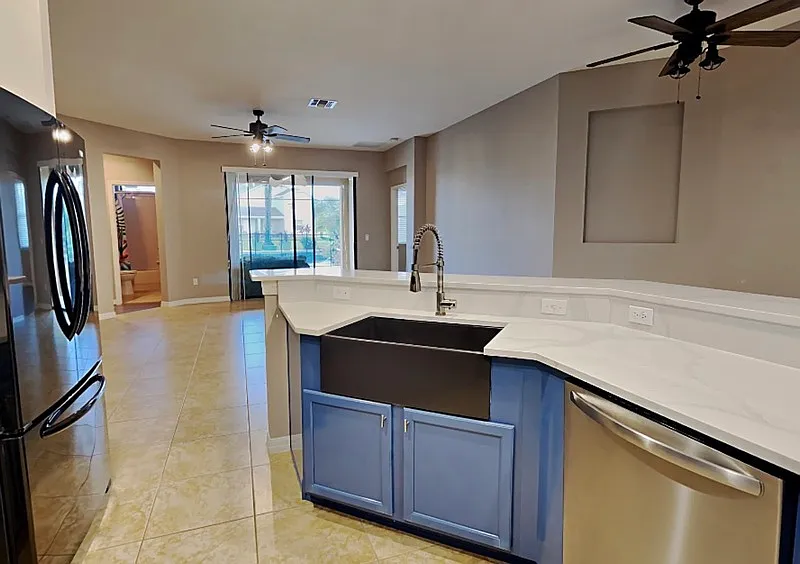 4 bed, 3.0 bath, 2400 sqft, $3,199 — Photo 3