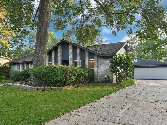 2nd image of 2182 River Village Dr