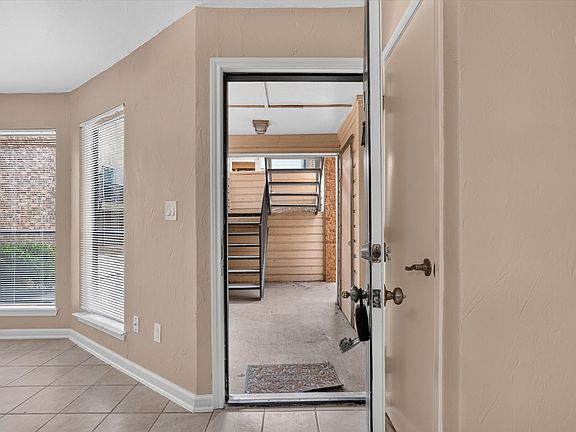 3rd image of 3022 Forest Ln APT 204